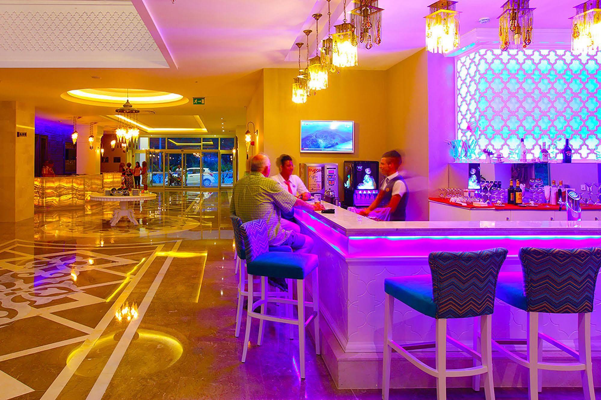 Diamond Elite Hotel & Spa - Adults Only Сіде Екстер'єр фото
